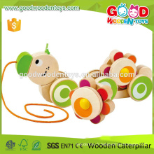 Jouet coloré à la longue et à la mode 6 roues tirant des jouets à pied en bois
